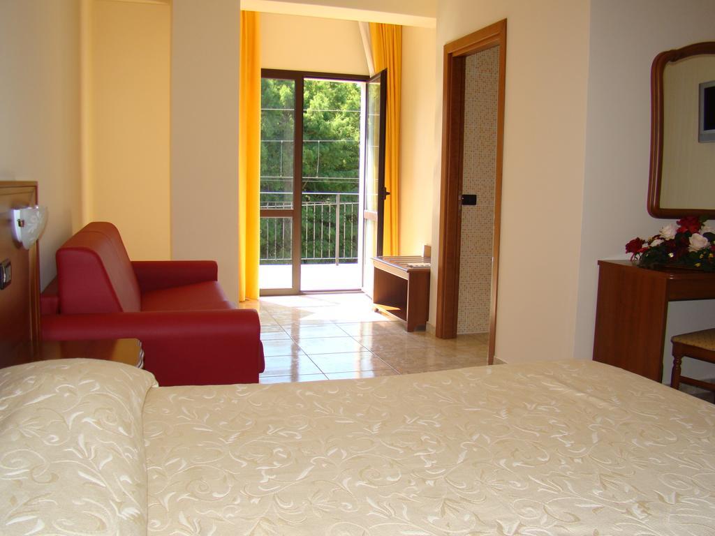 Hotel Ristorante111 Villapiana Chambre photo